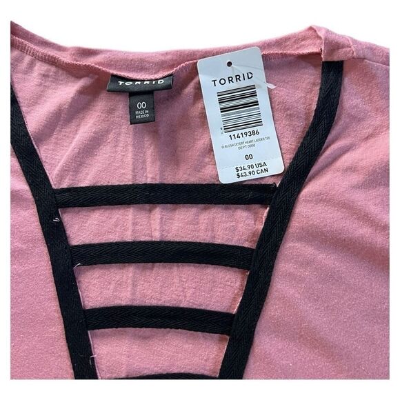 Torrid pink dessert skull moon tee size 00 M 10 - Picture 4 of 6